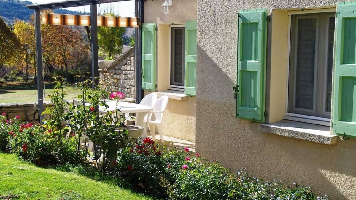Meyrueis House | Lzt325b - Meublé de Tourisme 2 Étoiles 5 Pers à Sérigas