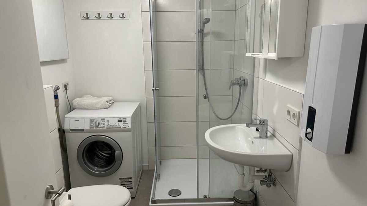 Norten-Hardenberg House | Möblierte Monteurzimmer, Ferienwohnung, Haus, Wohnung für 10 Personen