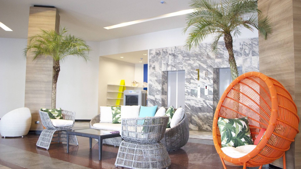 Nuea Mueang Hotel | M Grand Hotel Roiet