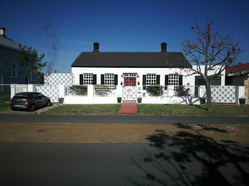 King William's Town House | M Group B&B