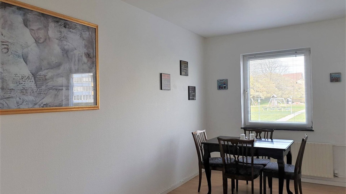 Brabrand Condo | M H Homes Apartments with a fully equipped kitchen.