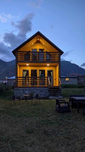 Ach'khoti House | M&M House Kazbegi