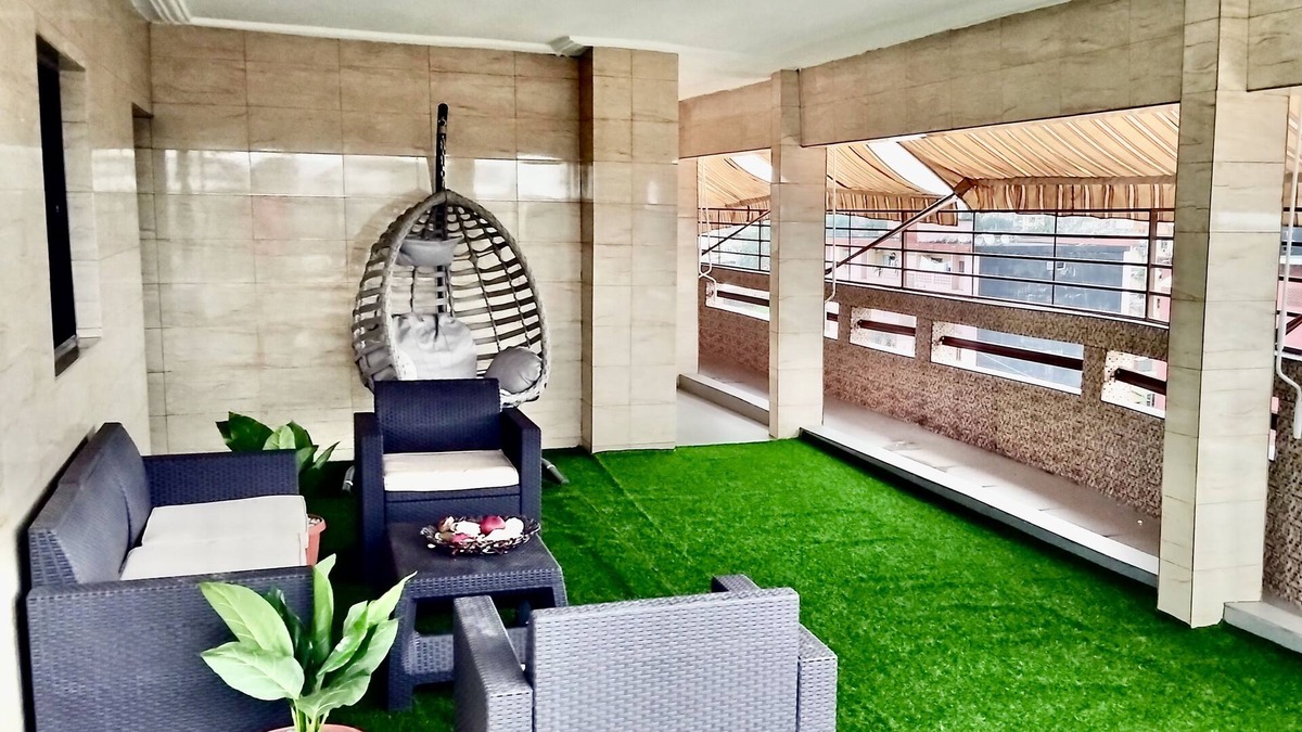 Abobo Apartment | M & M Penthouse, 3 Bedrooms Salon Villa Complete