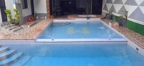 Caloocan Villa | M Private Swimming Pool