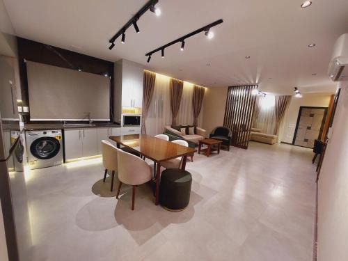 The 5th Settlement Apartment | M Residence Deluxe Apartment New Cairo