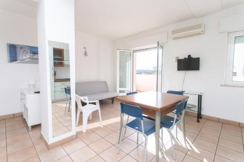 Marcelli Apartment | M070 - Marcelli, nuovo trilocale a 50m dal mare
