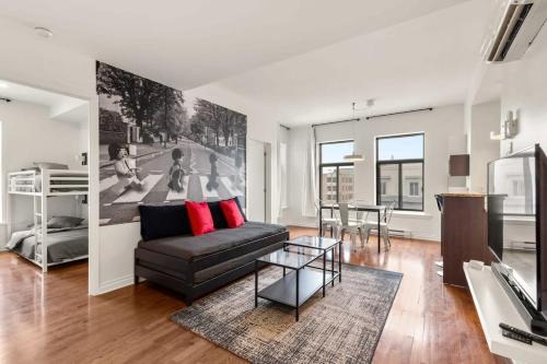 Milton Park Apartment | M11 The LEGO Suite 2BRSofaBed in Prime Location
