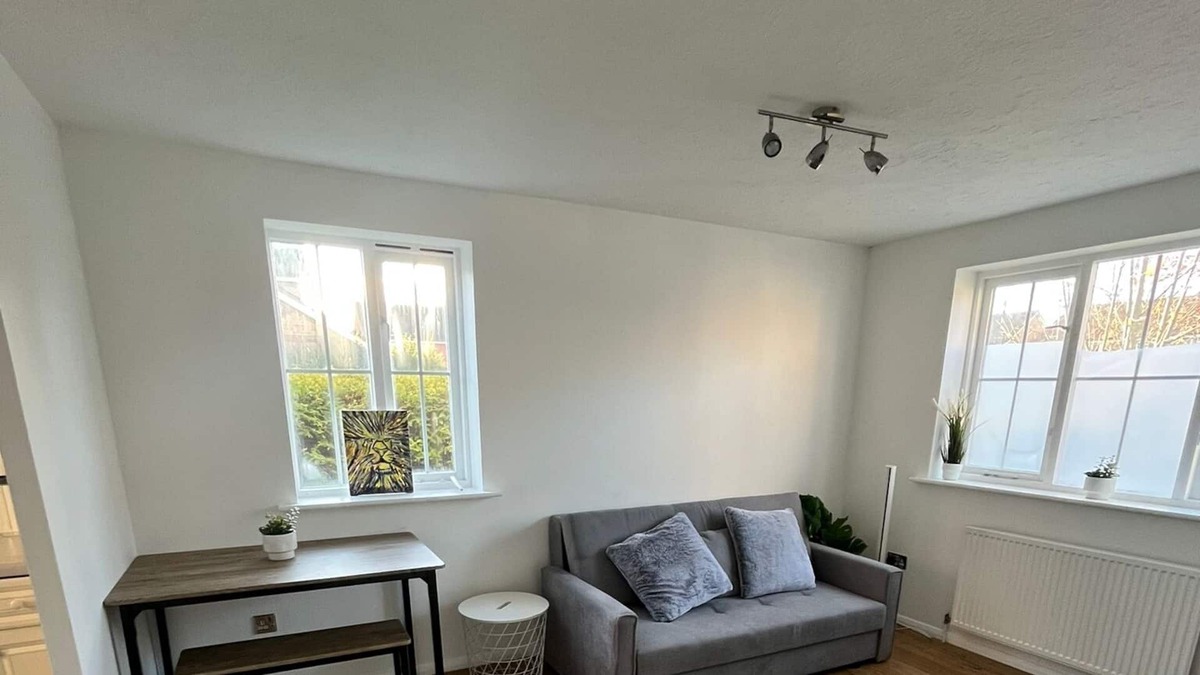 Waltham Abbey Apartment | M25 Apartment