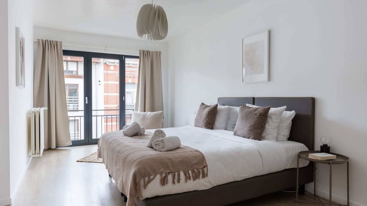 Wijk van de Squares Apartment | MA - Conseil VI - Two Bedroom Apartment, Sleeps 6