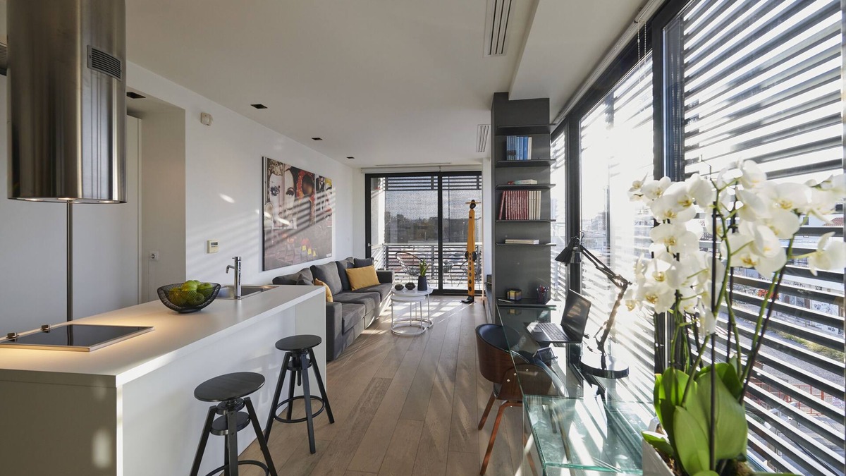Gazi Apartment | Ma Maison N°4,Downtown Loft,Short walk to Acropolis,300Mbps internet,1' to Metro