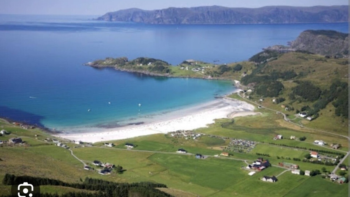 Maloy Apartment | Maaloey Fjord & Mountain Panorama
