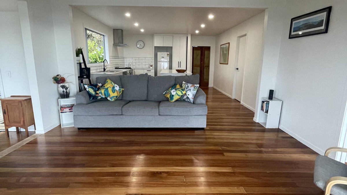Omapere House | Mac's retreat - Omapere