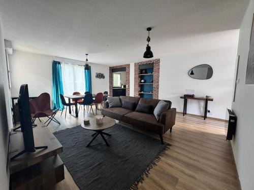 Foix House | MacaIndCo