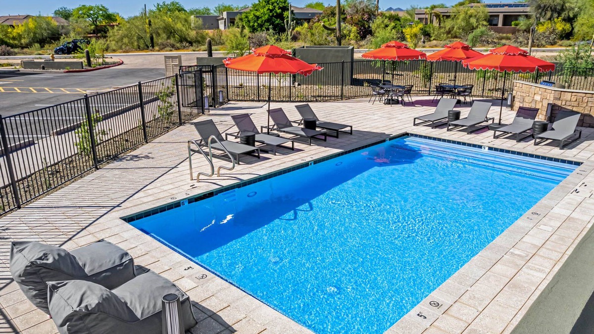 North Scottsdale Condo | Macallister Luxe 1008 | Close to Golf |Heated Pool