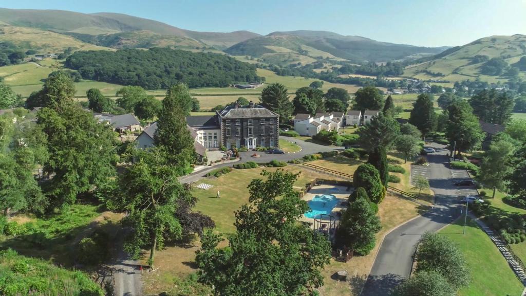 Cwrt Resort | Macdonald Plas Talgarth Resort