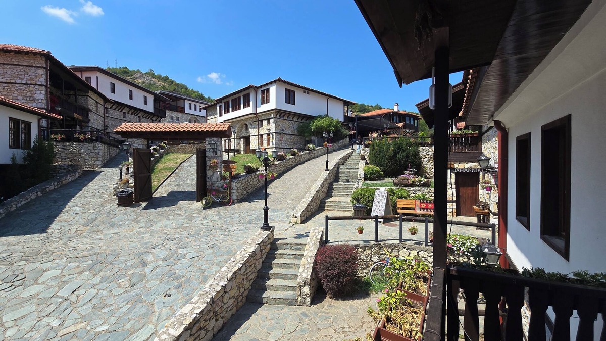Skopje Region Hotel | Macedonian Village Hotel & Resort