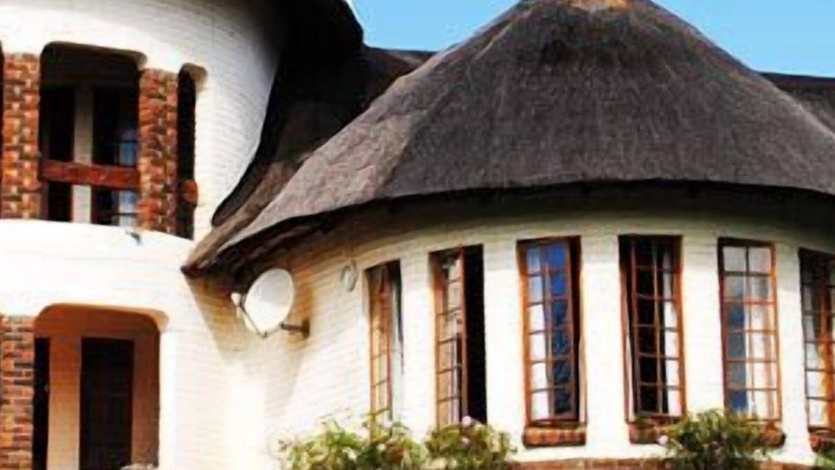 Maclear House | Maclear Manor Guesthouse