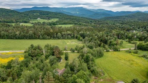 Warren Ski Chalet | MAD MEADOWS chalet