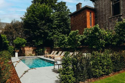 Rochefort Bed & Breakfast | Madame Crepin