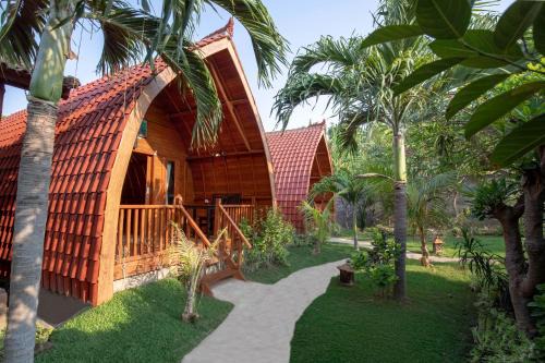 Pejarakan House | Made Taro - Menjangan Homestay