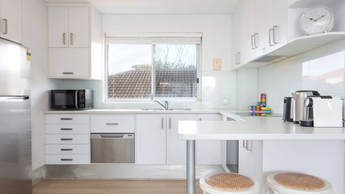 Dee Why Apartment | MadeComfy Trendy Apartment on Dee Why Beach