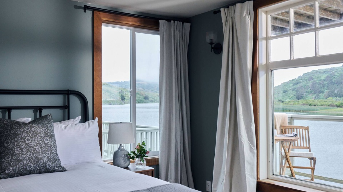 Jenner Hotel | Madeira House
