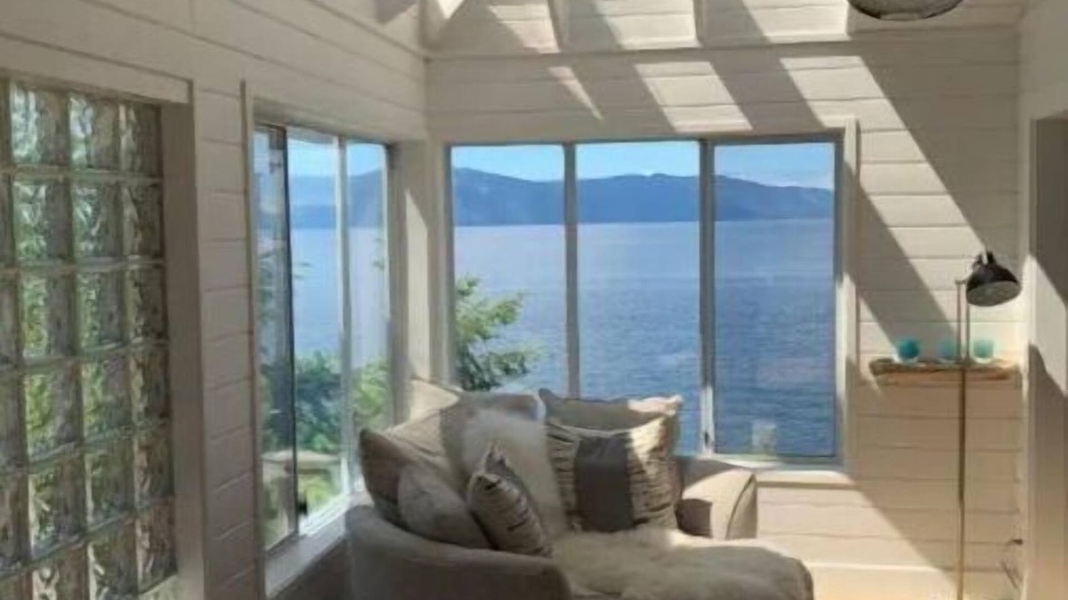 Madeira Park House | Madeira Park Beach House