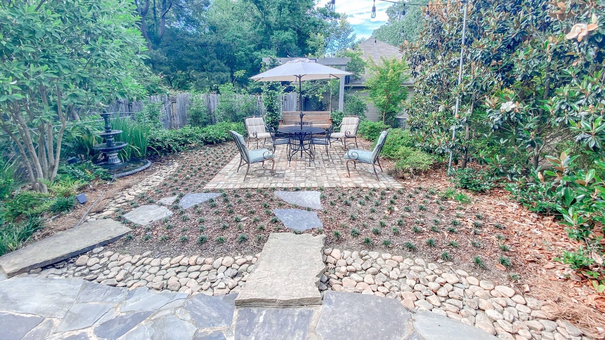 Ridgeland House | Madeline's House - Olde Towne Charmer