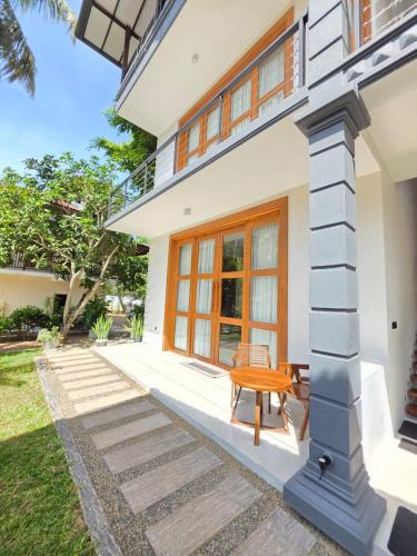 Matara House | Madiha Venus