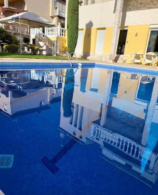 Mostoles Apartment | Madrid city modern apartment in villa, free WIFI