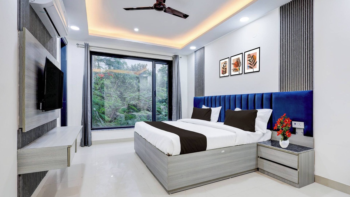 South City I Hotel | MadStays Hotel CloudBay Sector 29