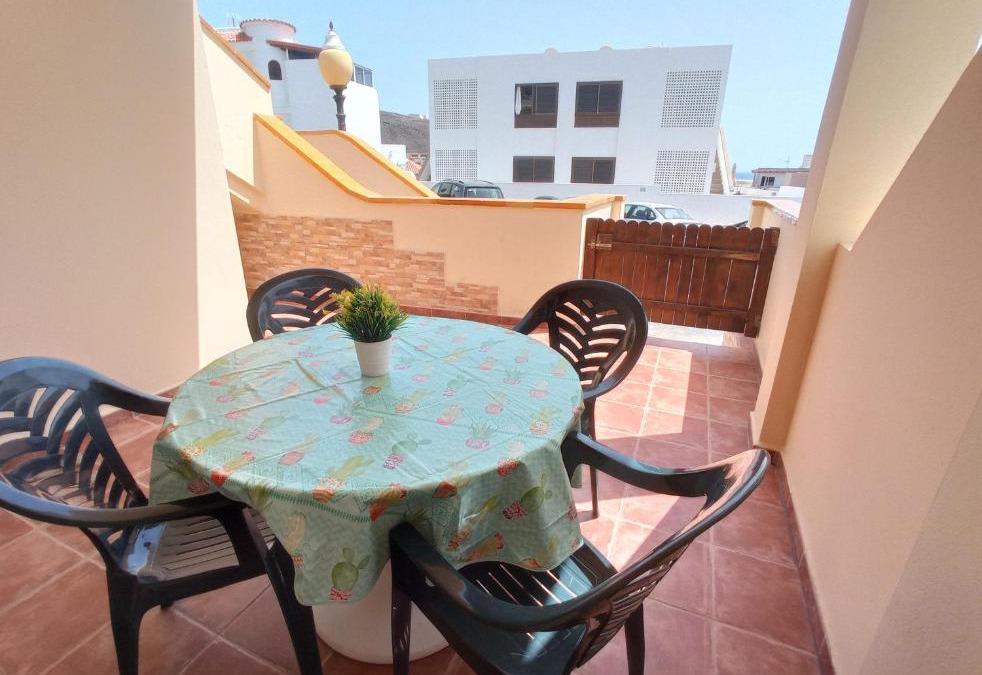 Morro Jable Apartment | Mafasca, comodo e silenzioso, terrazza e cortile, WI-Fi