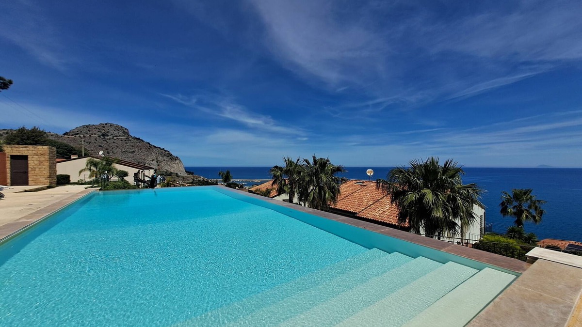 Cefalu Apartment | Magarà Apartment by Casa in mente