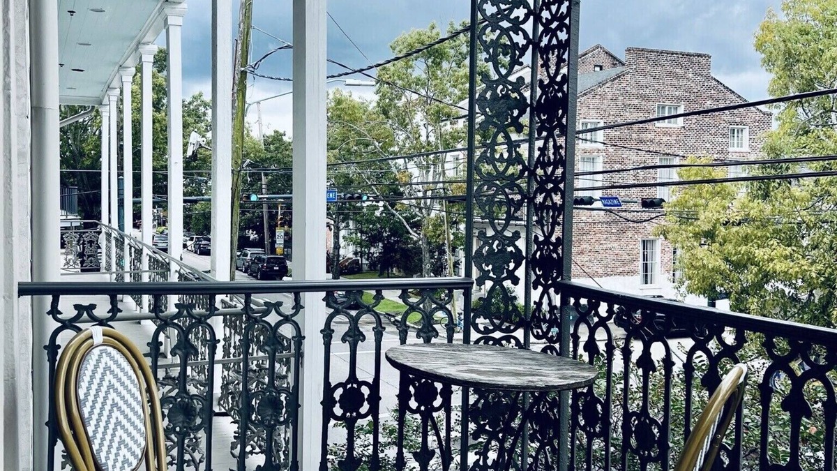 Faubourg Lafayette Bed & Breakfast | Magazine Street Balcony + History & Style
