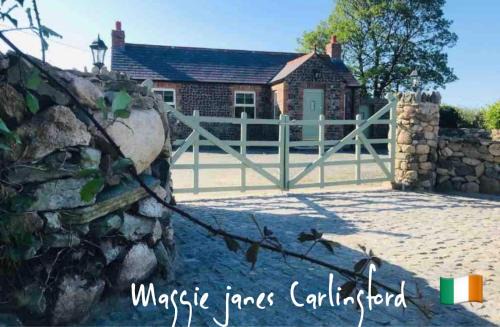 Dundalk House | Maggie janes cottage Carlingford omealth