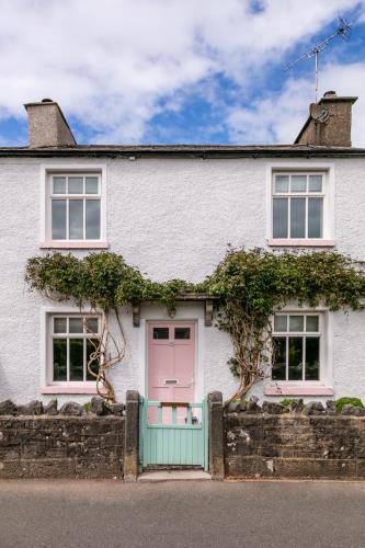 Cartmel House | Maggie Puddle Cottage