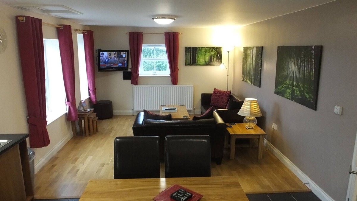 Horncastle Cottage | Maggie's Mews spacious self-catering holiday cottage, lovely views, pets welcome