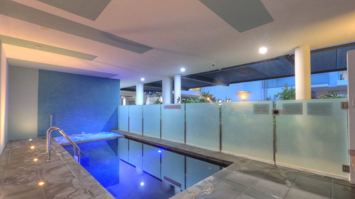 Horseshoe Bay Apartment | Maggies Beachfront Apt. 13