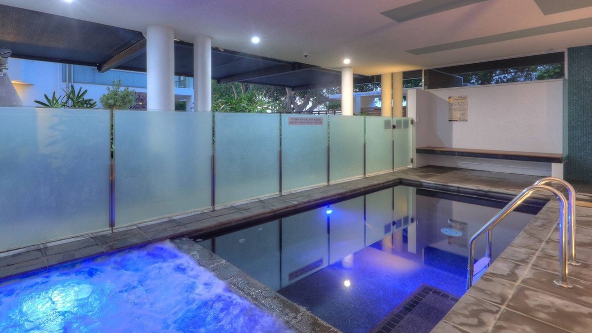 Horseshoe Bay Apartment | Maggies Beachfront Apt. 11