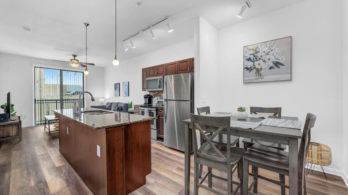 North Burnet Apartment | Magic Haven @ The Domain - ATX