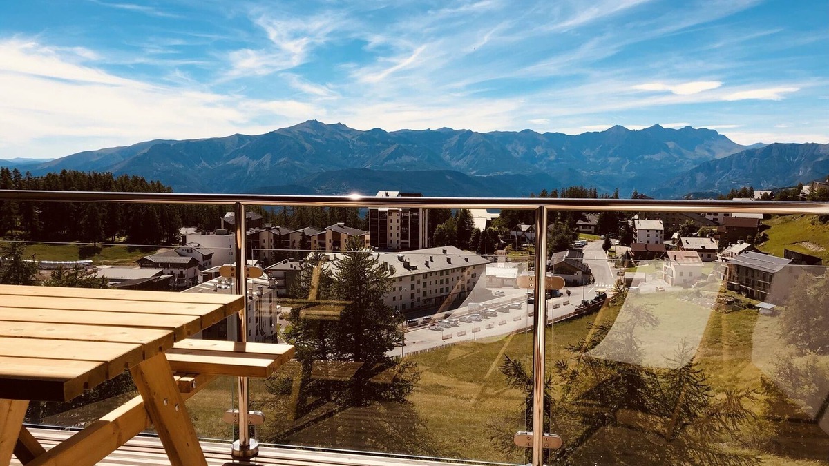 Valberg Apartment | 🤩 Magic panorama 🏔 Wood stove - 2 rooms - 4 people free parking