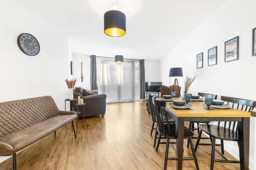 Gay Village Apartment | Magical - 2Bed Apartment- City Centre-Free Parking