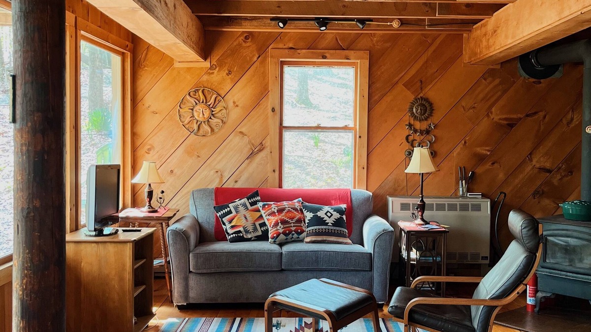 Hillsdale Cabin | magical cabin in the woods