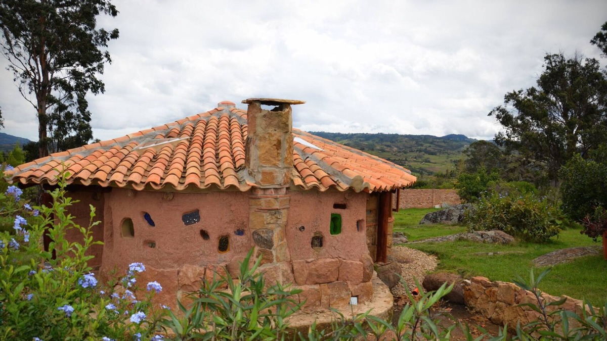 Villa de Leyva Cabin | Magical, earthen, unique hand made cabin. Relax and breath fresh air.