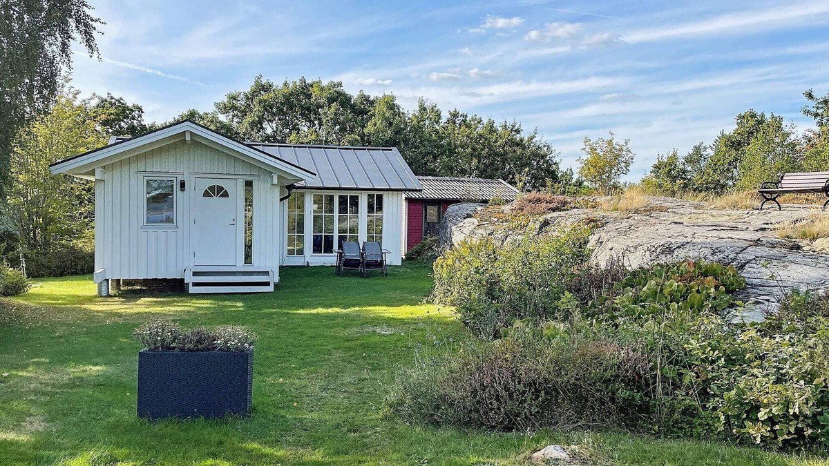 Hakenaset House | Magical Seaside Retreat on Tjorn-By Traum