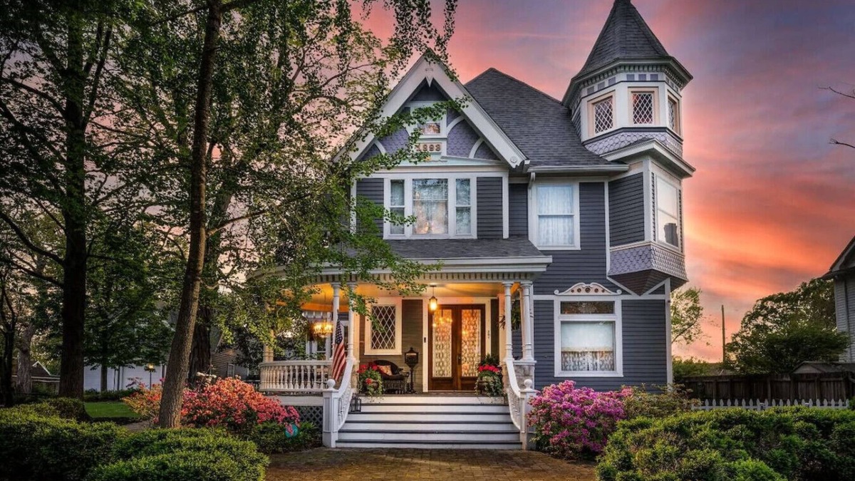 Anna House | Magical Victorian near hiking/wine trail