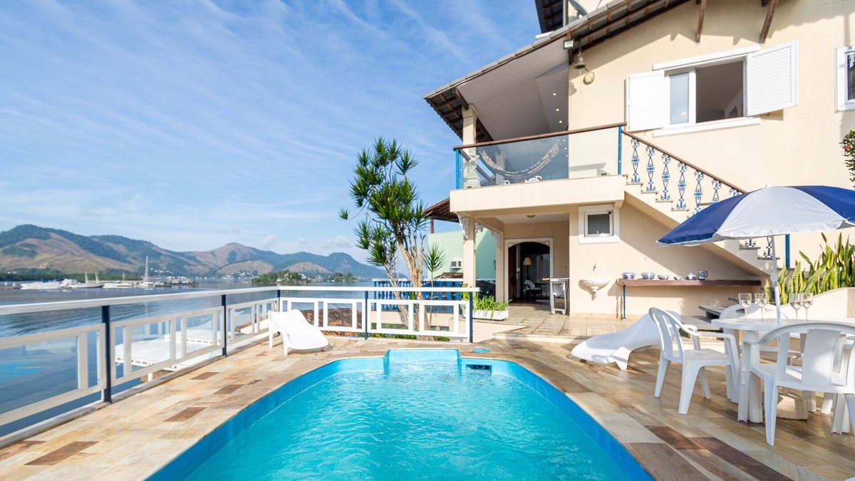 Caieira House | Magnífica Casa, com Praia Particular, em Angra