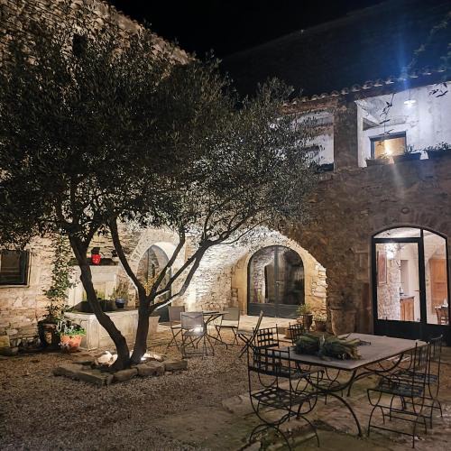 Saint-Hippolyte-de-Caton House | Magnanerie de Sainte Croix