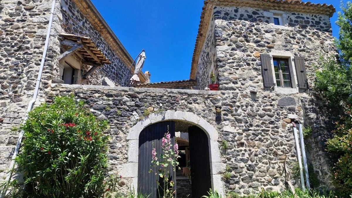 Lussas Other | Magnanerie Isolée au Milieu de 8Ha de Thym Sauvage en Surplomb de la Vallée