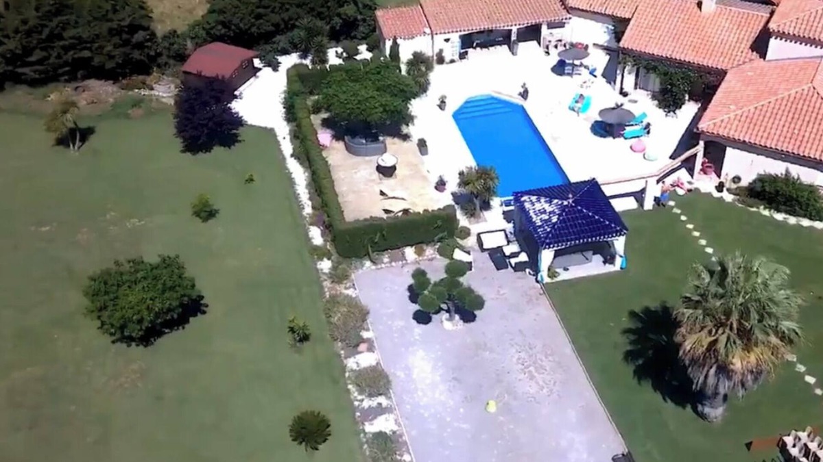 Corneilla-la-Riviere Villa | Magnificent quiet villa with swimming pool and jacuzzi